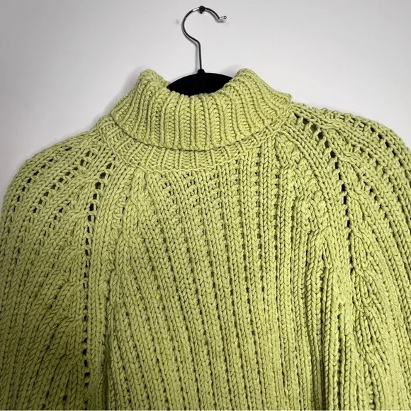 Kate Hill Chunky Cable Knit Sweater - Picture 5 of 9